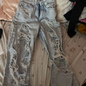 H&M Light Wash Ripped Boyfriend Jeans